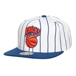 Mitchell & Ness NBA Retro Pinstripe Snapback - New York Knicks