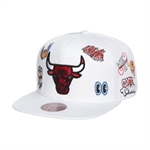 Mitchell & Ness NBA Handrawn Snapback - Chicago Bulls